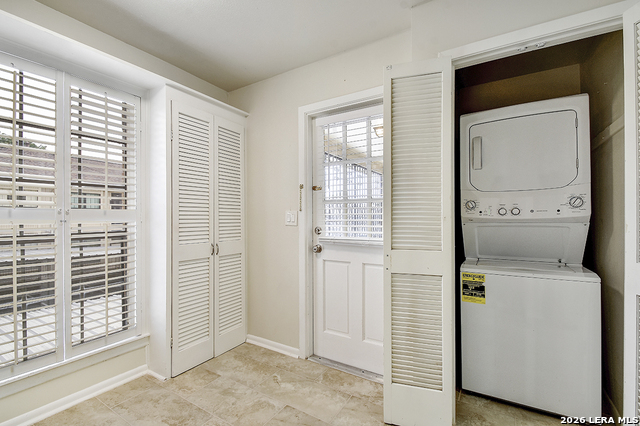 Image 15 of 30 For 7926 Broadway  402