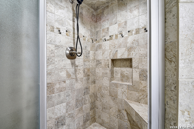 Image 20 of 30 For 7926 Broadway  402