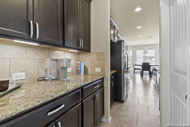 Image 16 of 38 For 8614 Samsel  