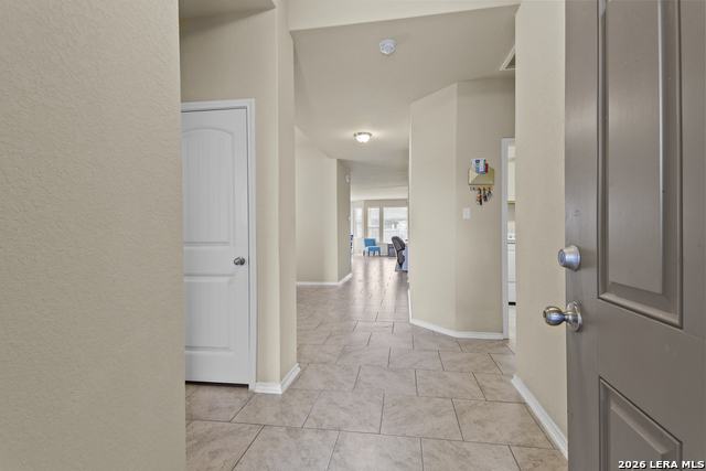 Image 2 of 38 For 8614 Samsel  