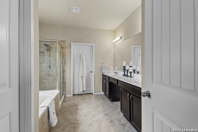 Image 21 of 38 For 8614 Samsel  