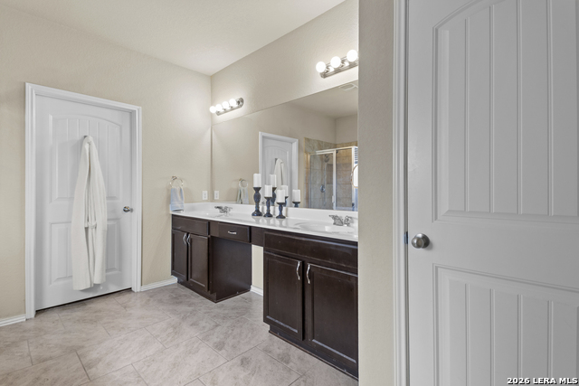 Image 24 of 38 For 8614 Samsel  