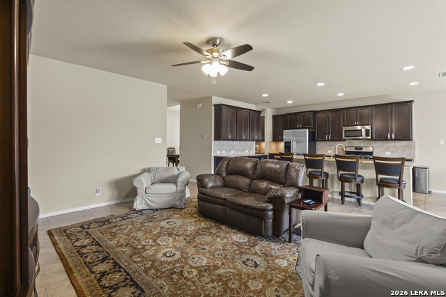 Image 8 of 38 For 8614 Samsel  