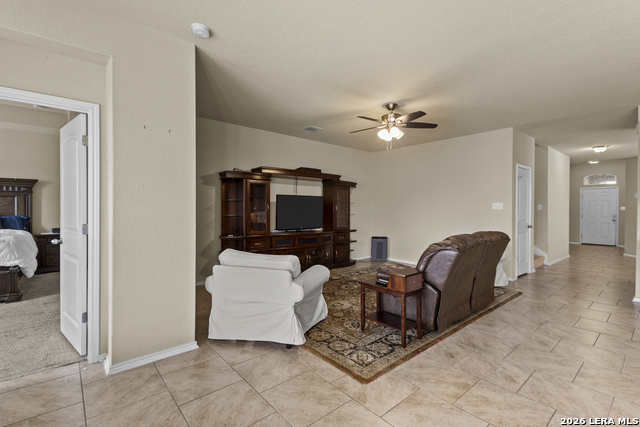 Image 9 of 38 For 8614 Samsel  