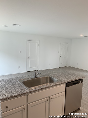 Image 13 of 15 For 20314 Andesine