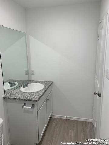 Image 14 of 15 For 20314 Andesine