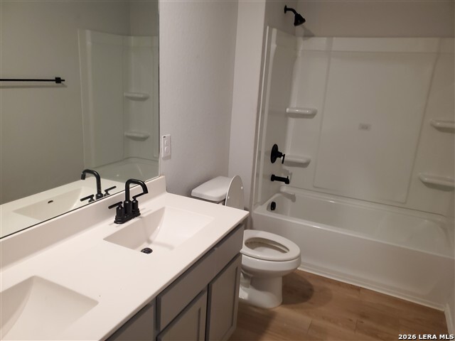 Image 11 of 16 For 5815 Hematite Rim