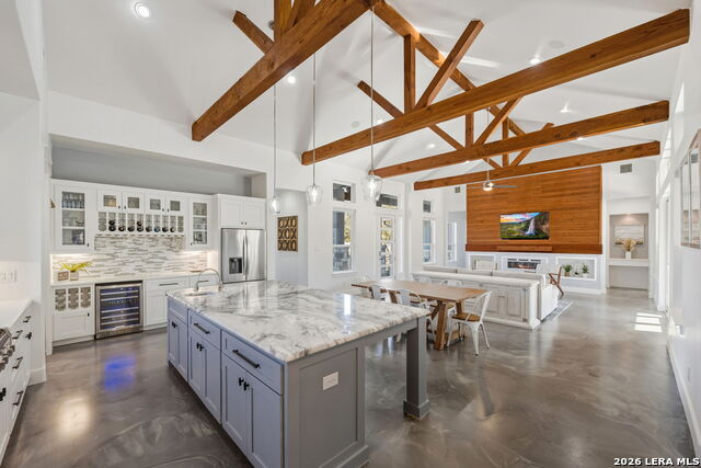 Image 14 of 48 For 223 Oak Shores