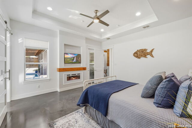 Image 21 of 48 For 223 Oak Shores