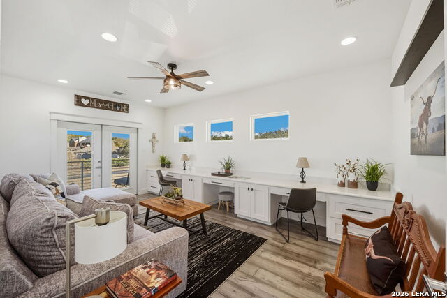 Image 22 of 48 For 223 Oak Shores