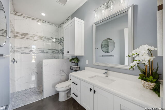 Image 27 of 48 For 223 Oak Shores