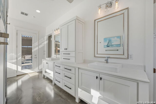 Image 30 of 48 For 223 Oak Shores