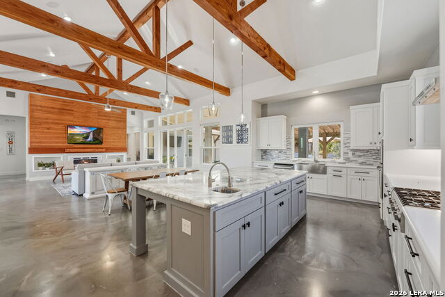 Image 8 of 48 For 223 Oak Shores