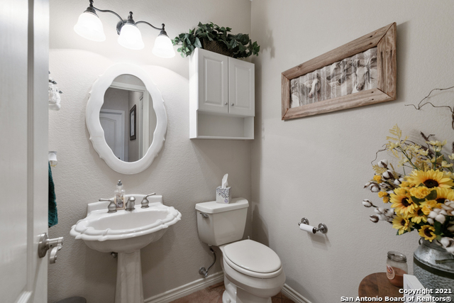 Image 21 of 34 For 1057 Loma Verde Dr