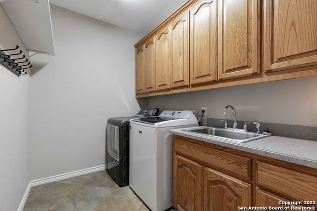 Image 26 of 34 For 1057 Loma Verde Dr