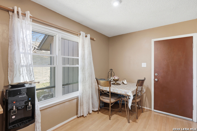 Image 16 of 33 For 5775 Larkdale Dr