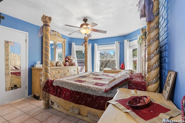 Image 17 of 33 For 5775 Larkdale Dr