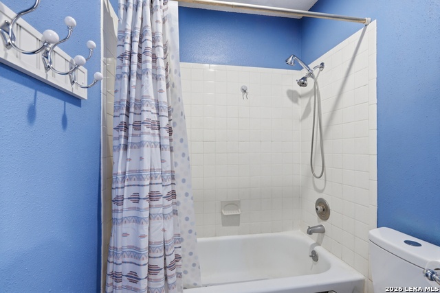 Image 20 of 33 For 5775 Larkdale Dr