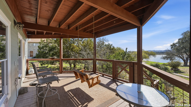 Image 10 of 33 For 956 Lakebreeze Dr