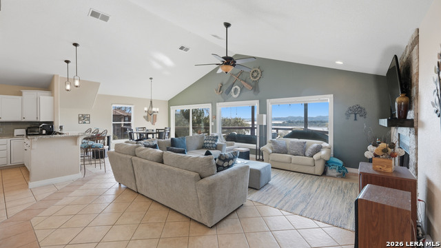 Image 16 of 33 For 956 Lakebreeze Dr