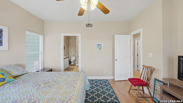 Image 6 of 33 For 956 Lakebreeze Dr