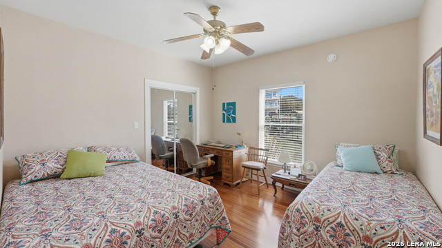 Image 9 of 33 For 956 Lakebreeze Dr