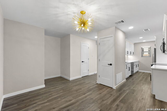 Image 10 of 33 For 2718 Old Field