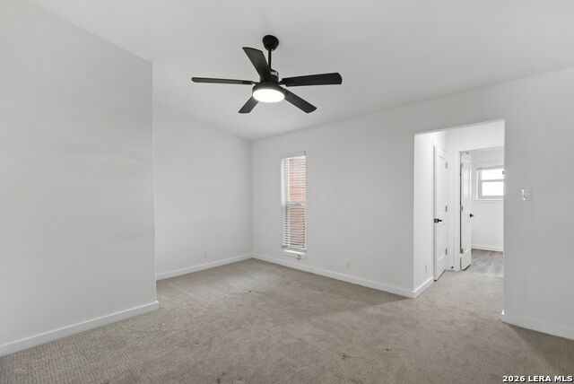 Image 28 of 33 For 2718 Old Field