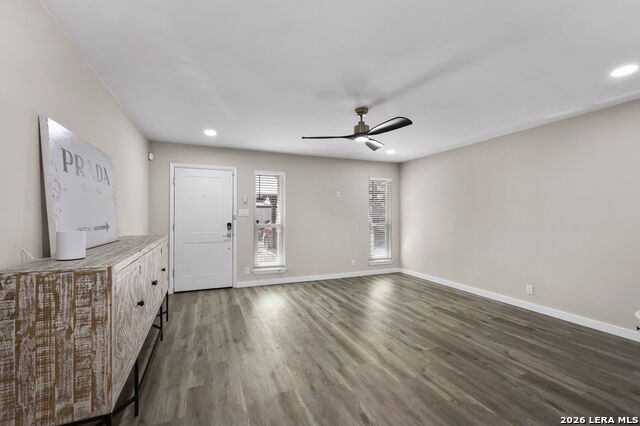 Image 5 of 33 For 2718 Old Field