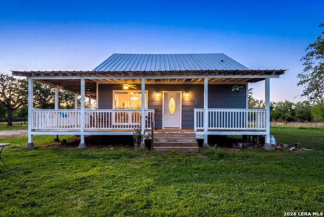 Details for 1006 Buch Ln, Cuero, TX 77954