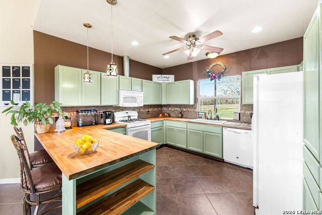 Image 16 of 52 For 1006 Buch Ln