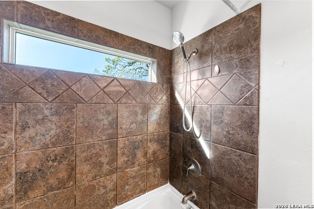 Image 26 of 52 For 1006 Buch Ln