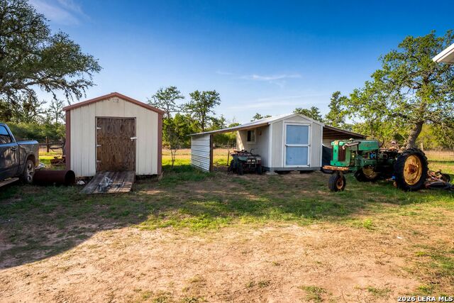 Image 31 of 52 For 1006 Buch Ln