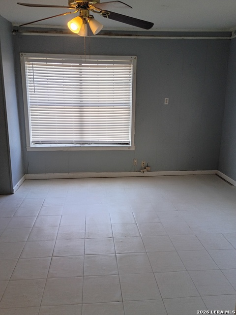 Image 10 of 27 For 616 Sims Ave