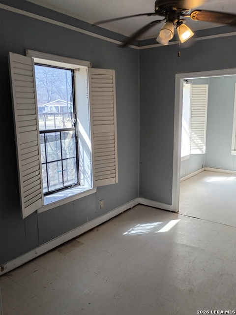 Image 14 of 27 For 616 Sims Ave