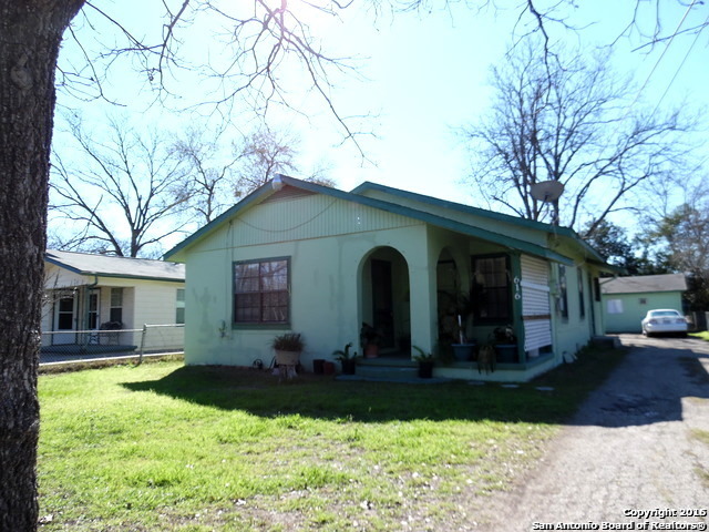 Image 2 of 27 For 616 Sims Ave