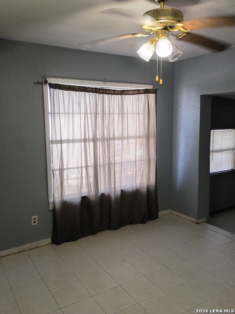 Image 22 of 27 For 616 Sims Ave