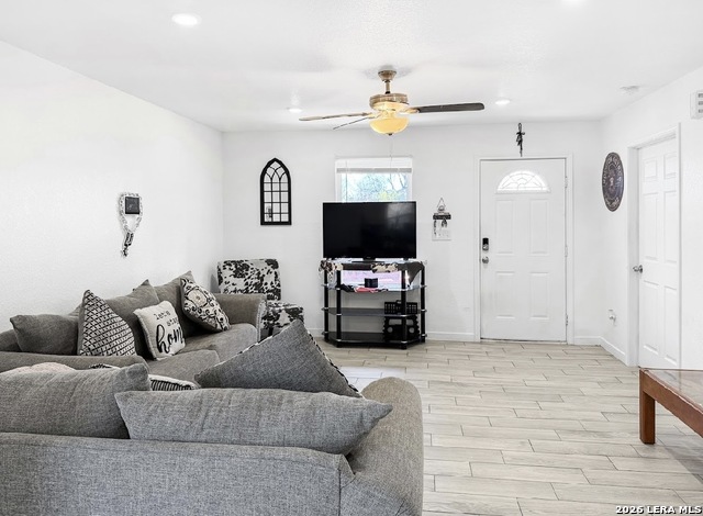 Image 4 of 13 For 347 Wainwright