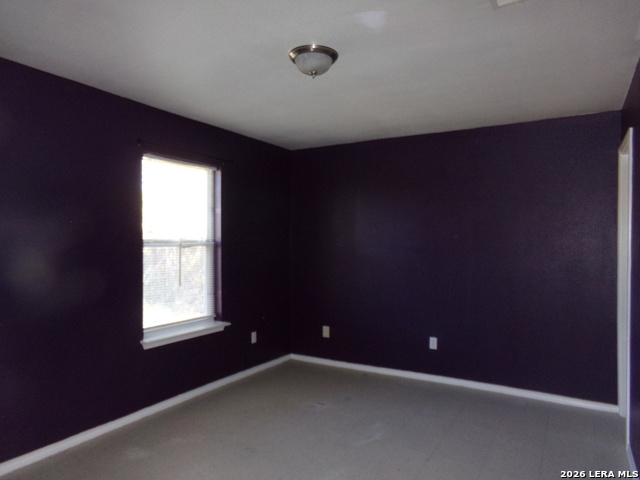 Image 10 of 15 For 9228 Balboa Port