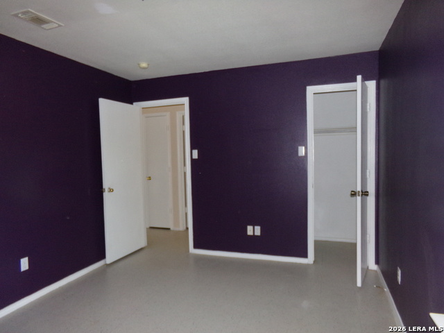 Image 11 of 15 For 9228 Balboa Port