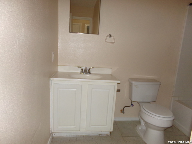 Image 14 of 15 For 9228 Balboa Port