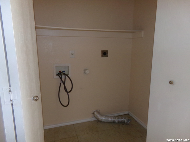 Image 7 of 15 For 9228 Balboa Port