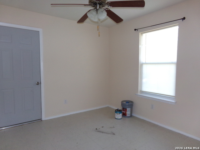 Image 9 of 15 For 9228 Balboa Port