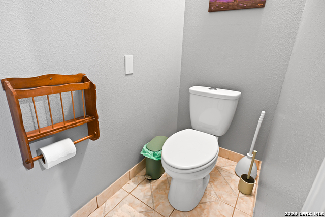 Image 19 of 65 For 713 Lake Forest Rd.