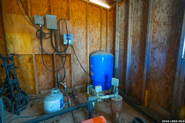 Image 42 of 65 For 713 Lake Forest Rd.