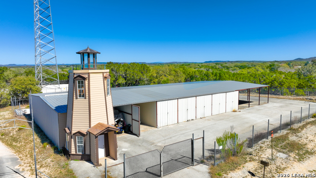 Image 47 of 65 For 713 Lake Forest Rd.