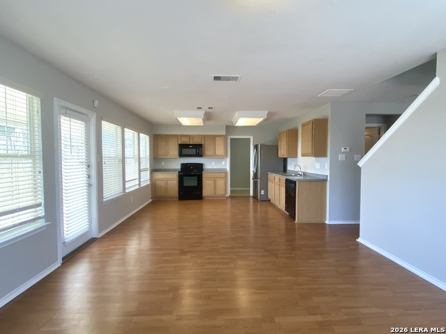 Image 6 of 22 For 1423 Hunters Plane