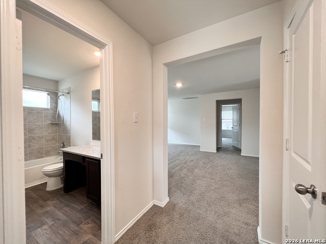 Image 15 of 31 For 6418 Handel Lodge