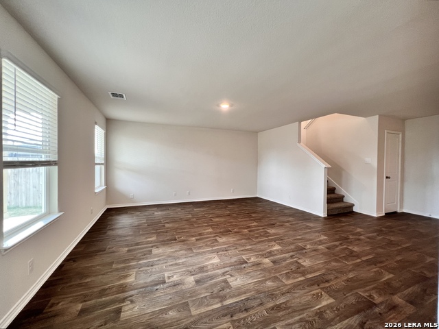 Image 4 of 31 For 6418 Handel Lodge