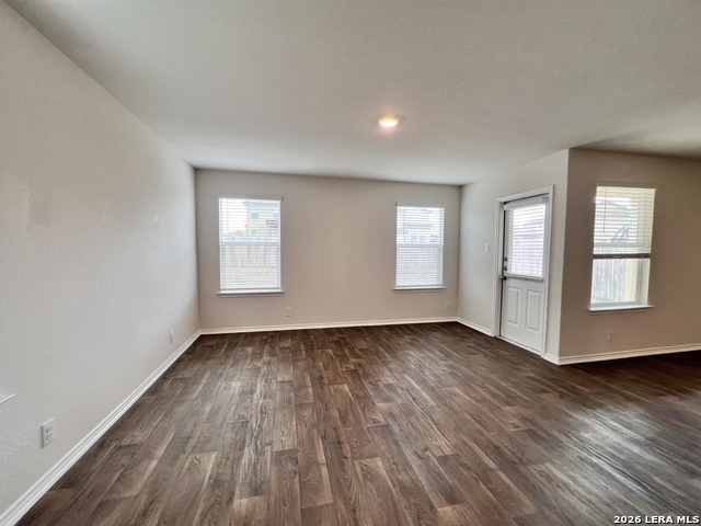 Image 5 of 31 For 6418 Handel Lodge